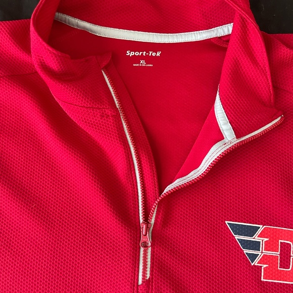 DAYTON FLYERS LONG SLEEVE SPORT TEK SHIRT! Great sport tek long sleeve - Picture 5 of 12